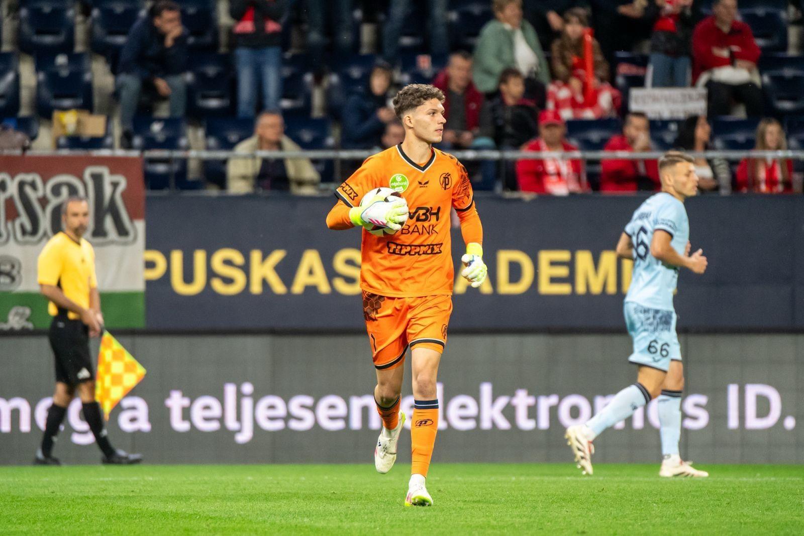 完美体育官方入口-2020年火箭队比赛直播资源整理及精彩对决分析