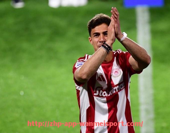 完美体育官方入口-世俱杯因合同问题未报名球员名单及背后原因解析